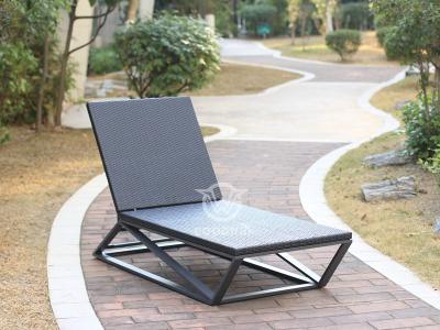 Unique Design Pool Furniture Synthetic Rattan Chaise Lounge