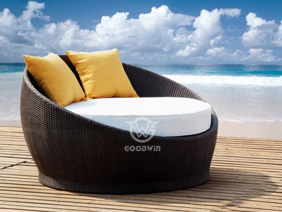 Outdoor Round Sunbed