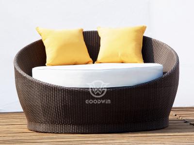 Outdoor Aluminum Frame Woven Rattan Round Sunbed
