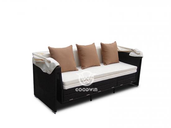 3 Person Canopy Daybed