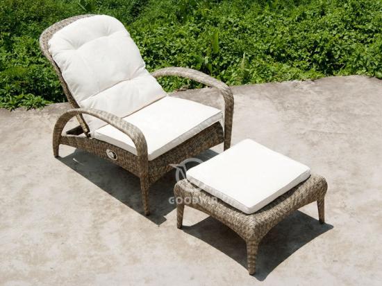 Wicker Recliner Chair Set